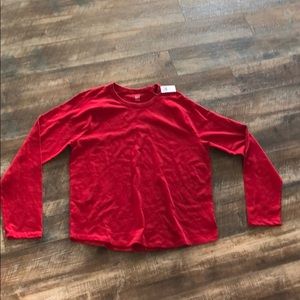 Gap Men’s long sleeve, great for layering!